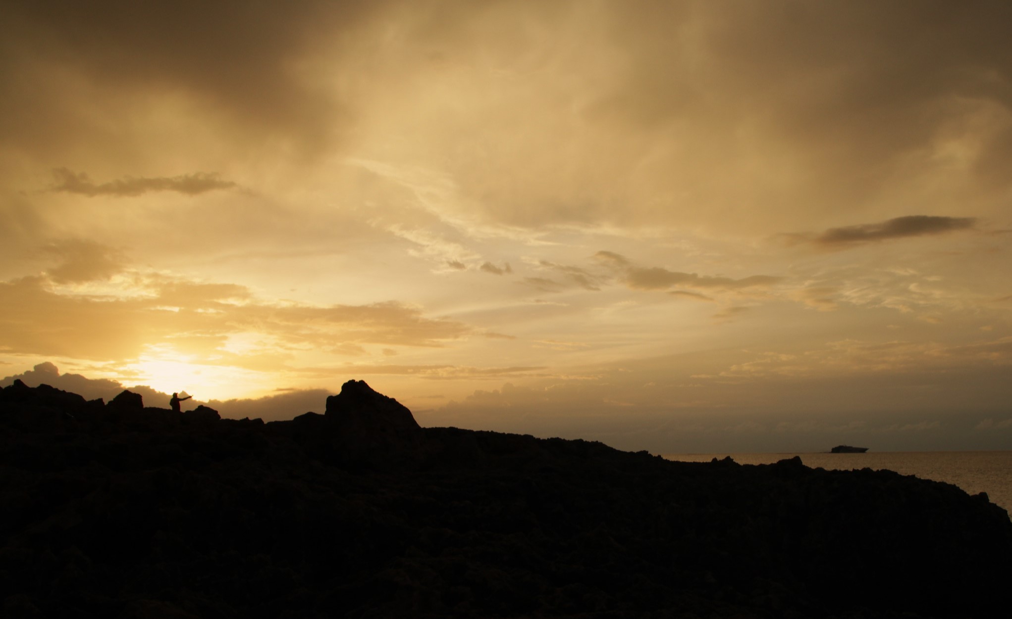 siluette al tramonto